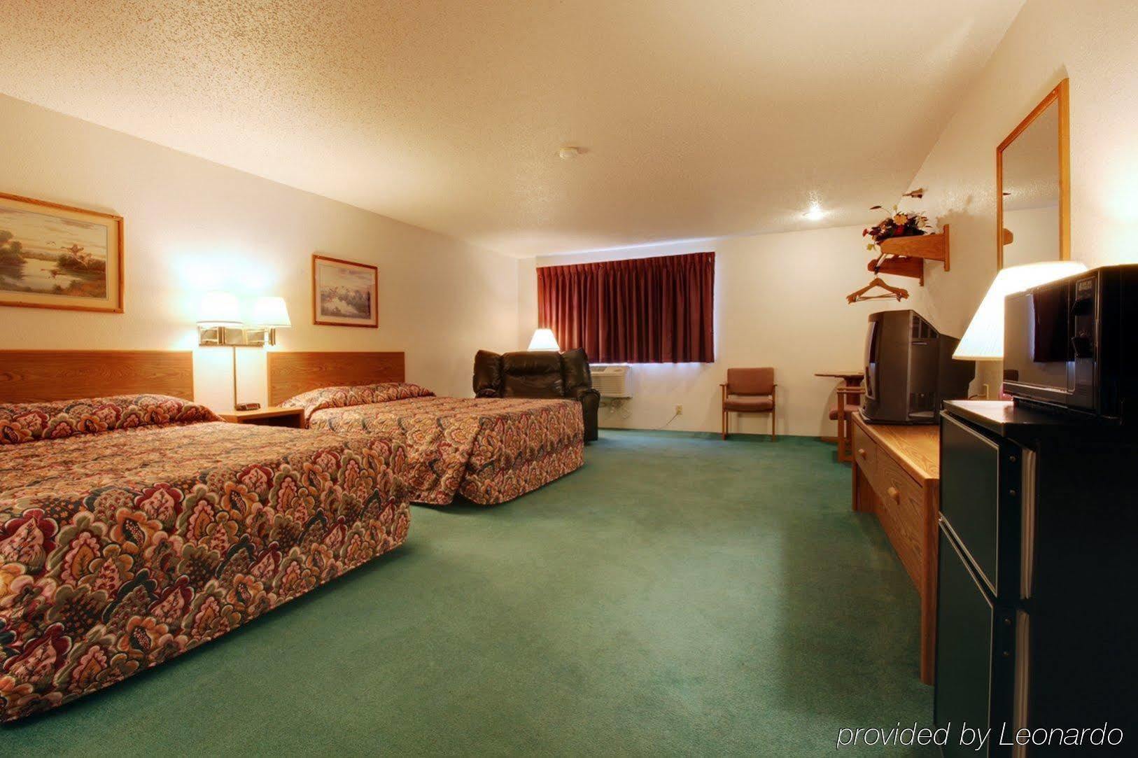 Americas Best Value Inn & Suites Cassville Roaring River Экстерьер фото